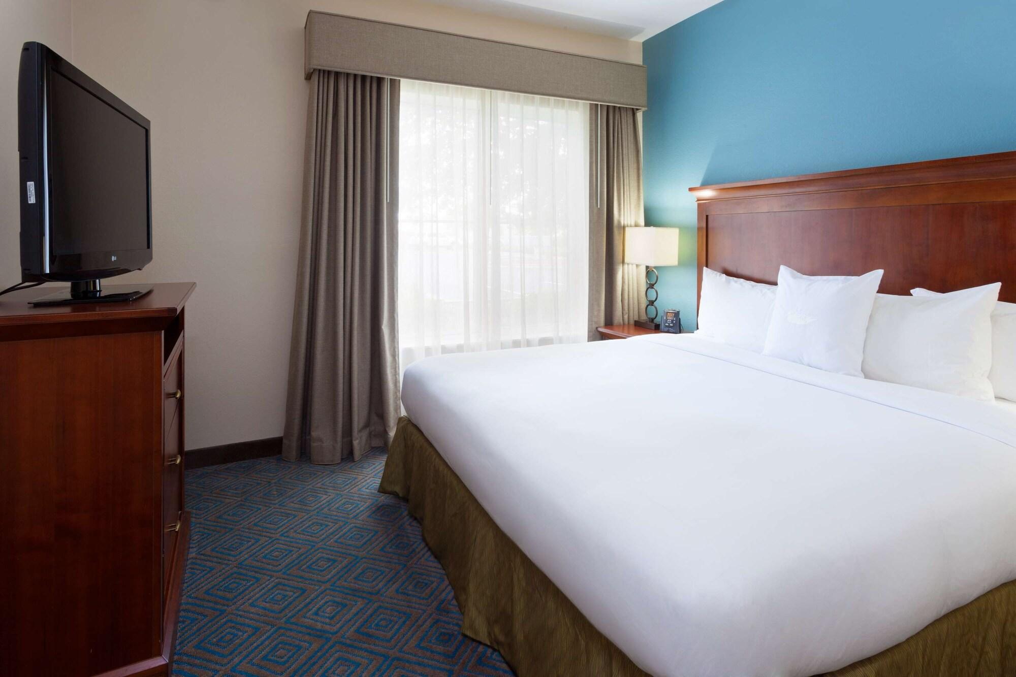 Homewood Suites By Hilton Гейнсвилл Экстерьер фото